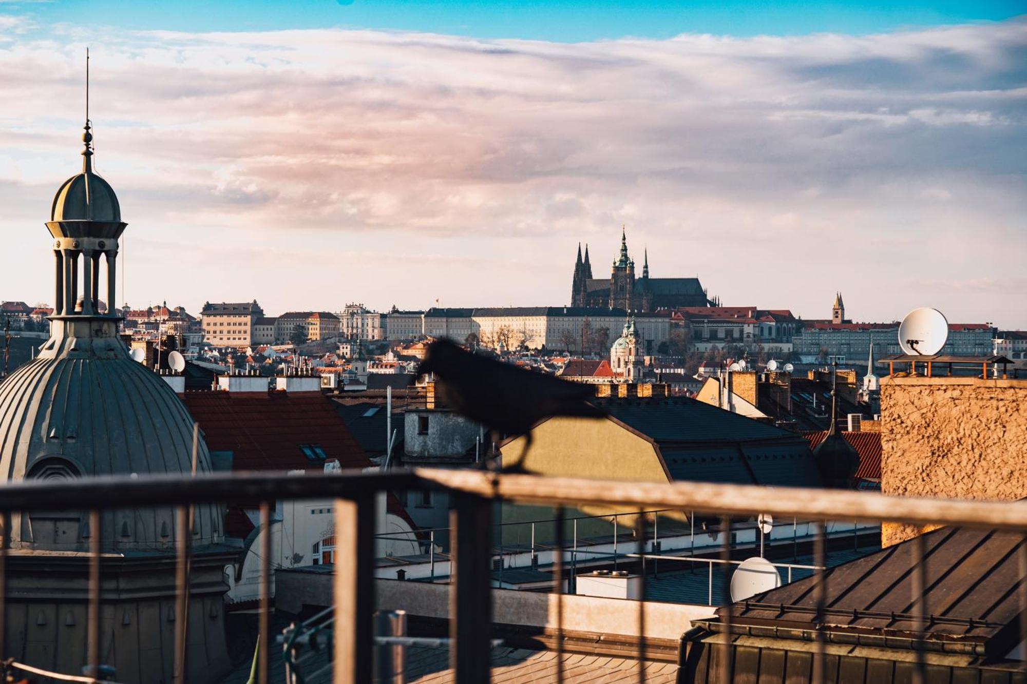 Two-Level Apart With A Terrace Near The Vltava River Prag Dış mekan fotoğraf